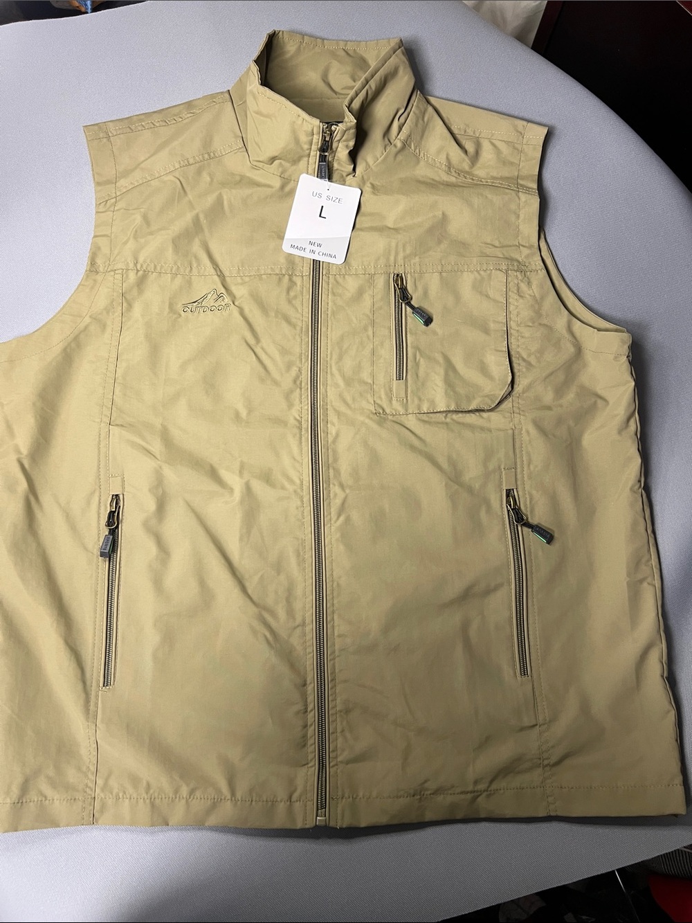 Men’s Lightweight Tan Vest by Sela. NWT. Large outdoor vest. Hunting - fishing.